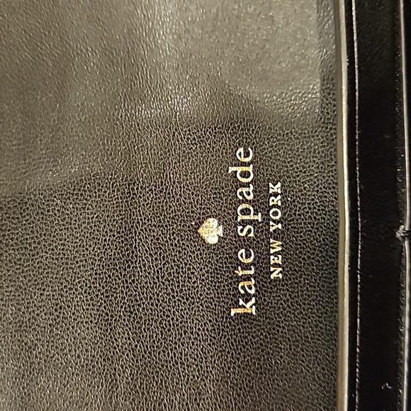 Kate Spade Pebble Leather Harlow Wallet on a String Black in Good Used Condition - Picture 4 of 15